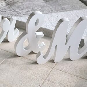 Mrs & Mr Wooden Decor Wedding Table Topper White